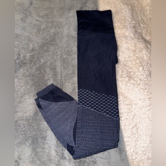 Spanx Look At Me Now High Rise Seamless Legging - Picture 6 of 7